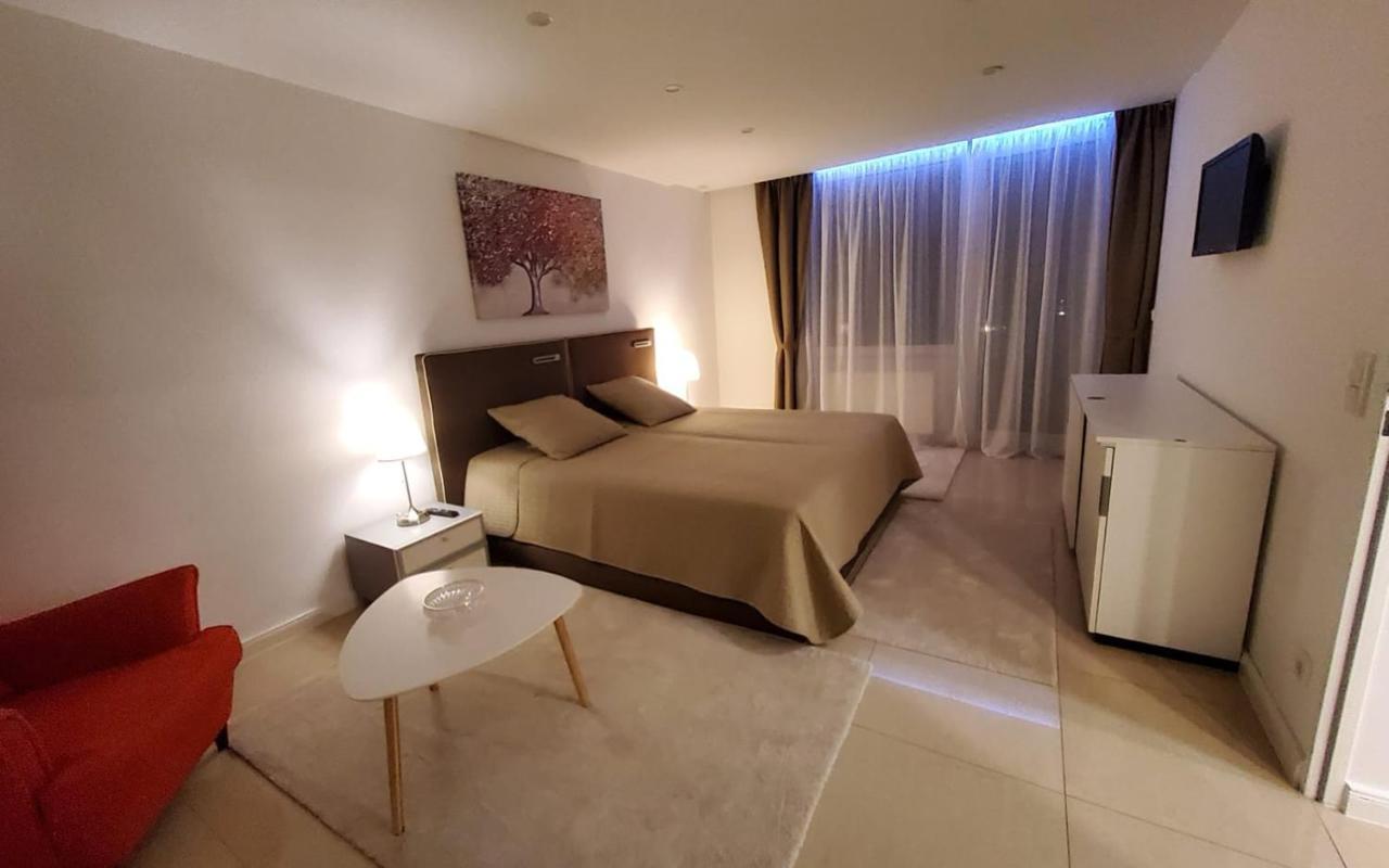 3 Zimmer Wohnung - Keine Party Wohnung ! 6 Personen Düsseldorf Dış mekan fotoğraf