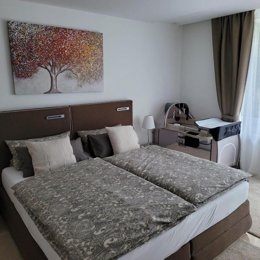 3 Zimmer Wohnung - Keine Party Wohnung ! 6 Personen Düsseldorf Dış mekan fotoğraf